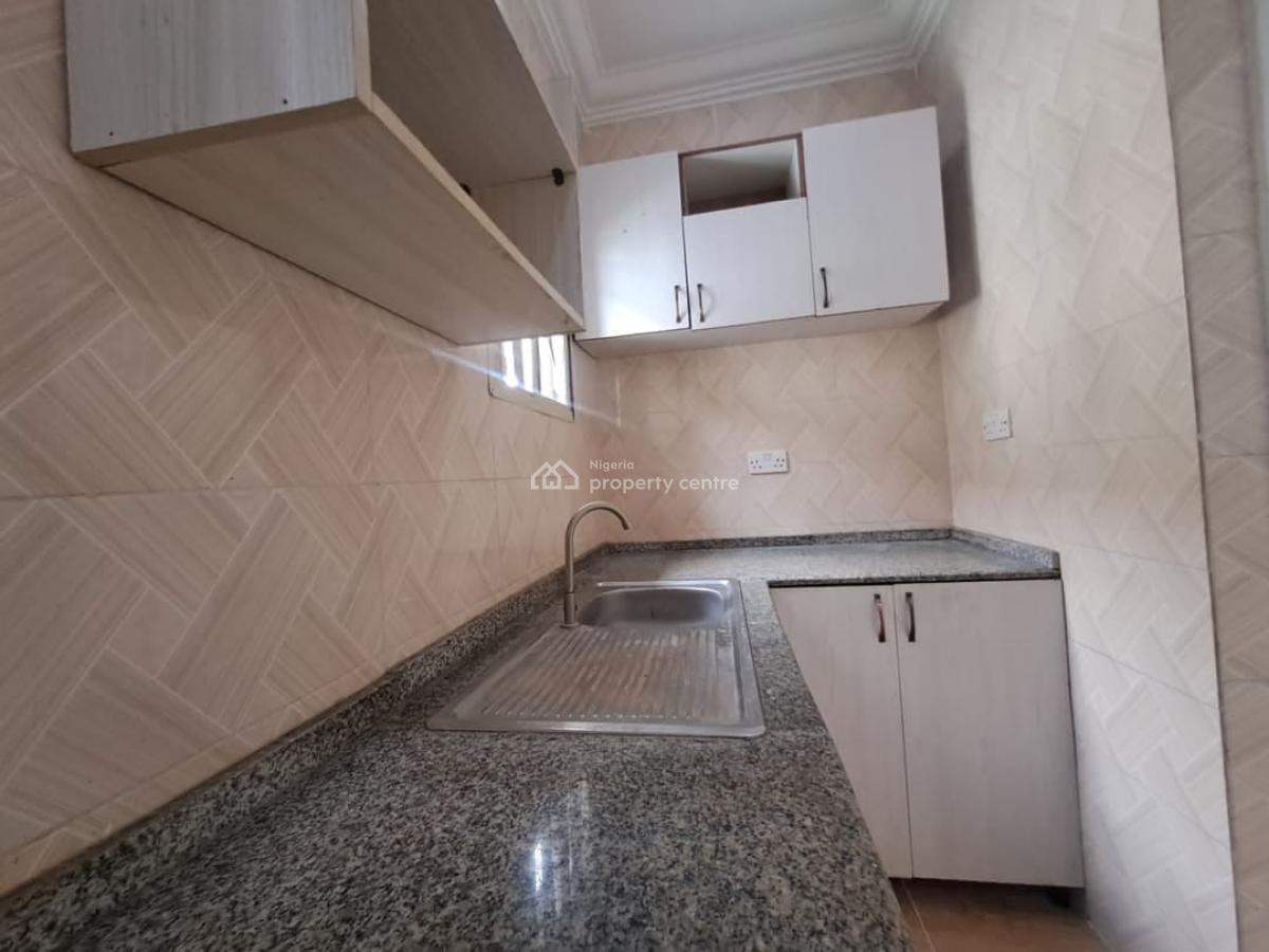 Specious 2bedroom Apartment in a Secured Environment, Lekki Phase 1, Lekki, Lagos, Flat / Apartment for Rent