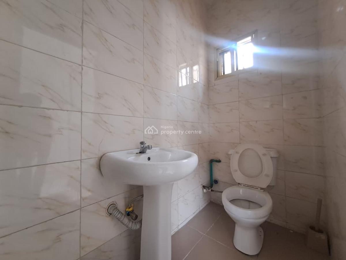 Specious 2bedroom Apartment in a Secured Environment, Lekki Phase 1, Lekki, Lagos, Flat / Apartment for Rent