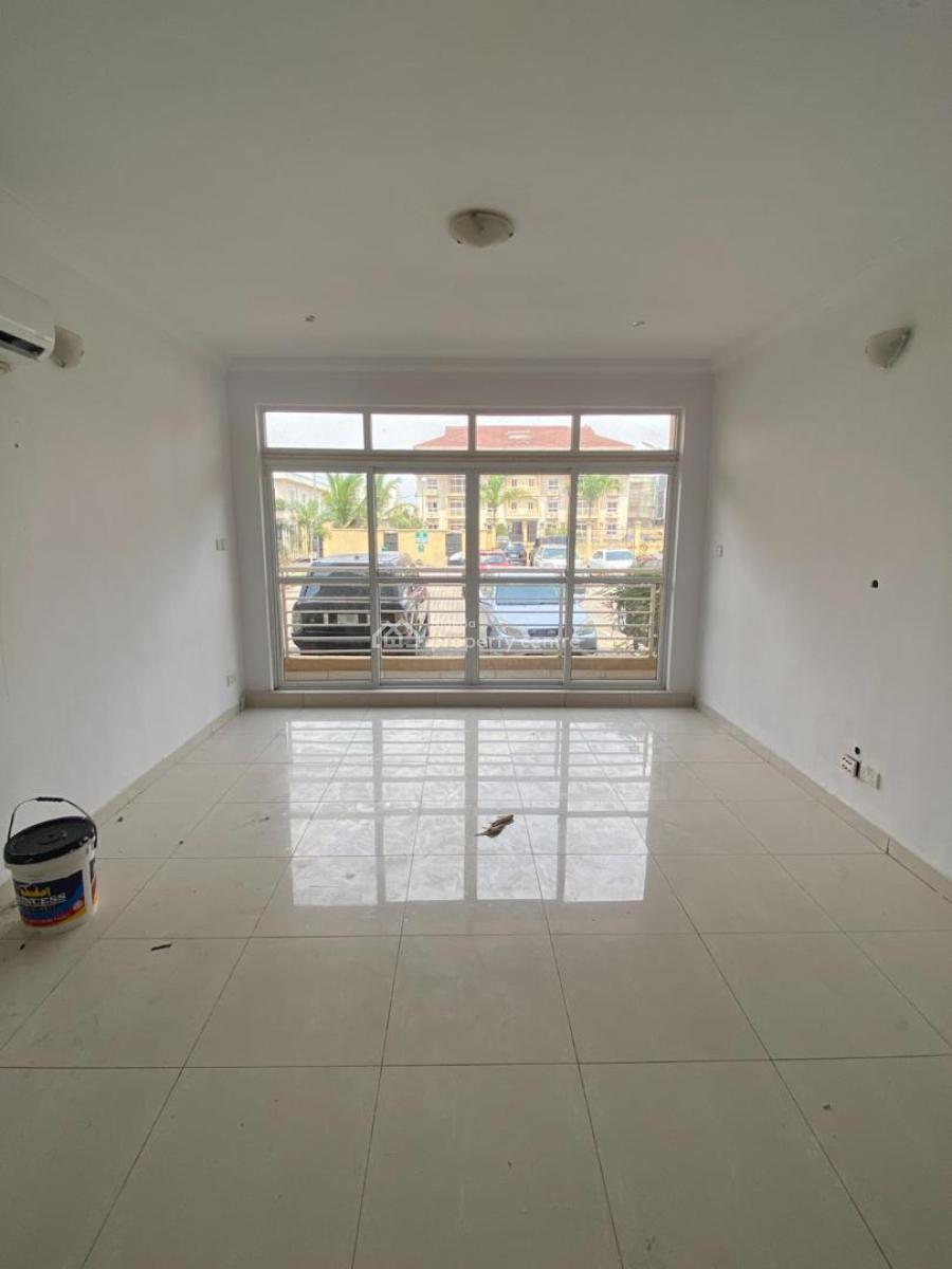 Spacious and Fully Serviced 3 Bedroom Flat, Off Chevron Drive, Lekki - Epe Expressway, Lagos, Lekki, Lagos, Flat / Apartment for Rent