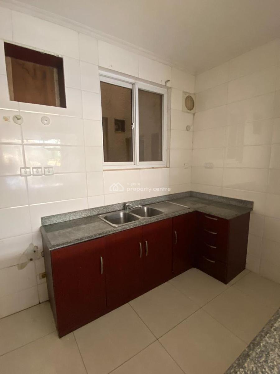 Spacious and Fully Serviced 3 Bedroom Flat, Off Chevron Drive, Lekki - Epe Expressway, Lagos, Lekki, Lagos, Flat / Apartment for Rent