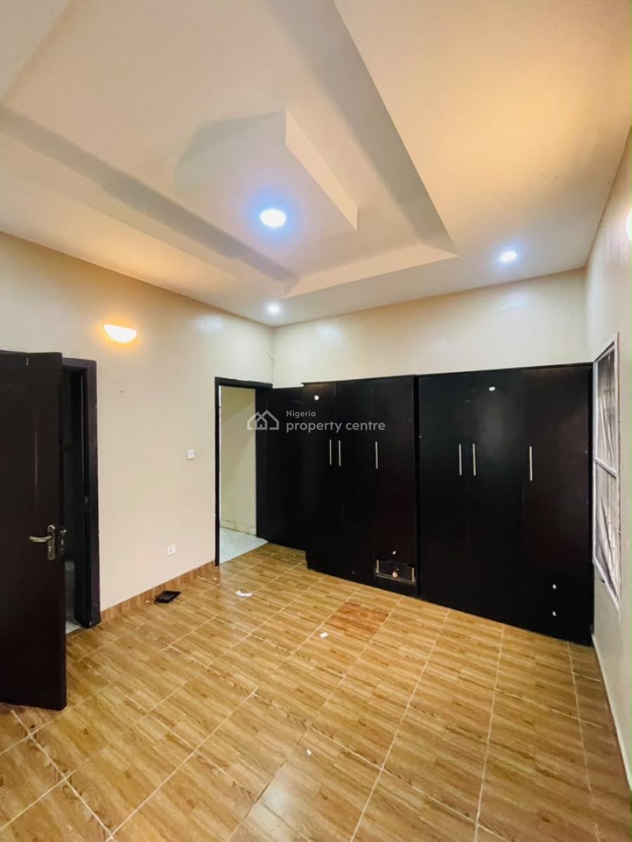 Well Built 2bedroom Apartment, Osapa, Lekki, Lagos, Flat / Apartment for Rent