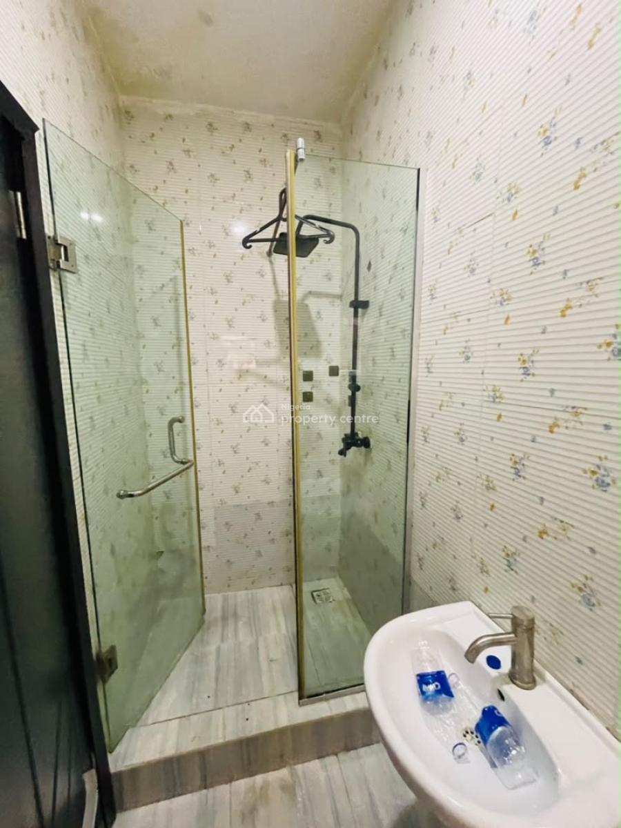 Well Built 2bedroom Apartment, Osapa, Lekki, Lagos, Flat / Apartment for Rent