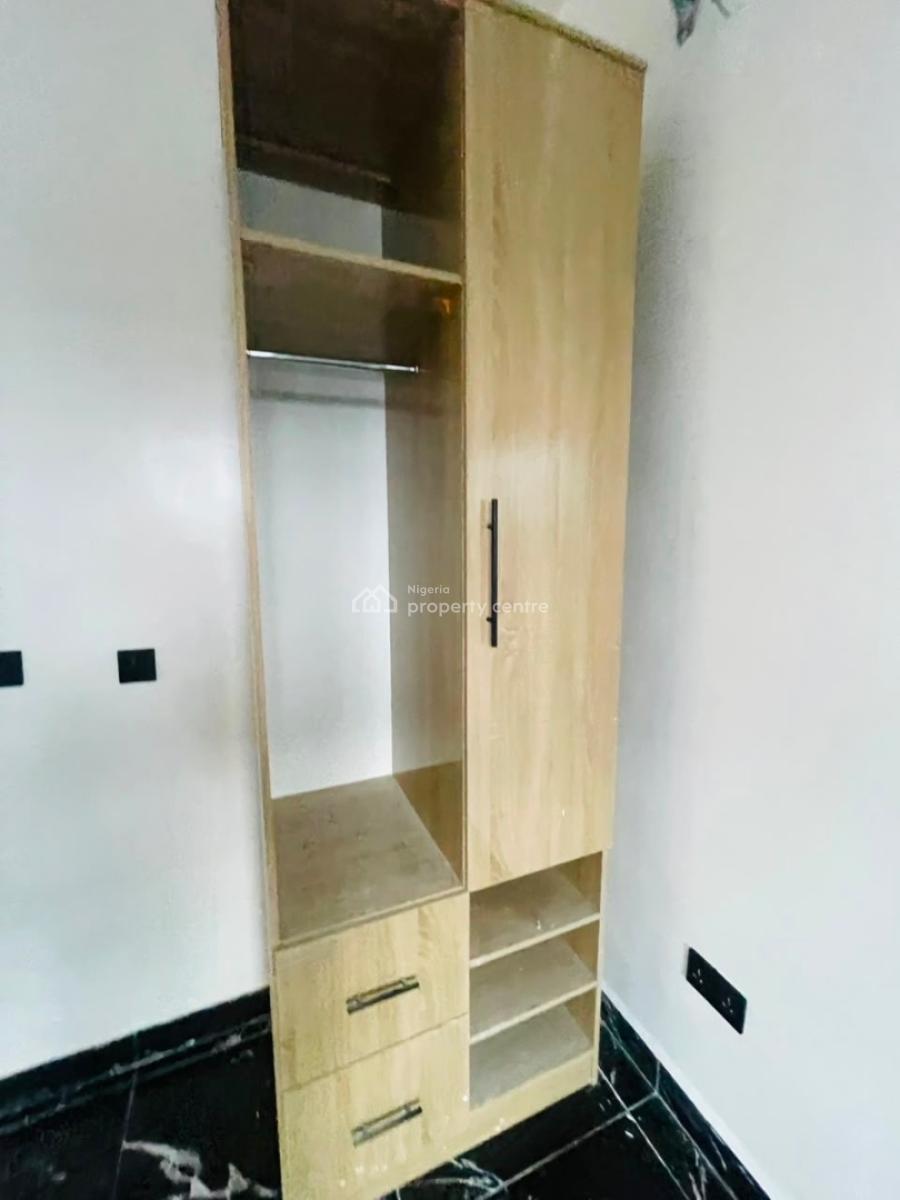 Mini Flat  a Room and Parlor  Self Serviced, Lekki, Lagos, Flat / Apartment for Rent