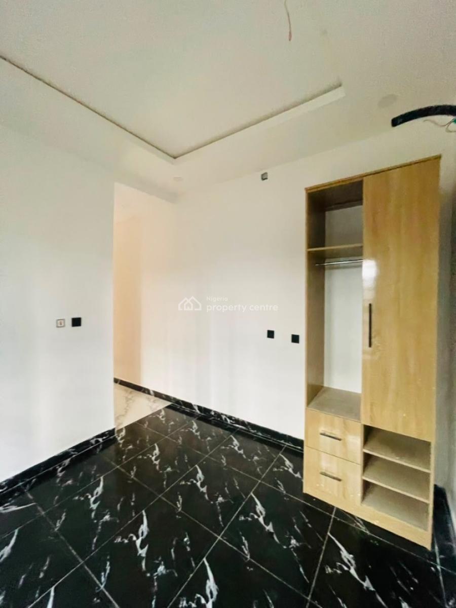 Mini Flat  a Room and Parlor  Self Serviced, Lekki, Lagos, Flat / Apartment for Rent