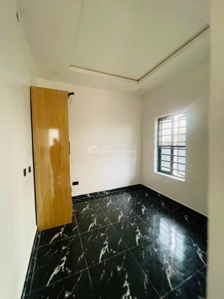 Mini Flat  a Room and Parlor  Self Serviced, Lekki, Lagos, Flat / Apartment for Rent