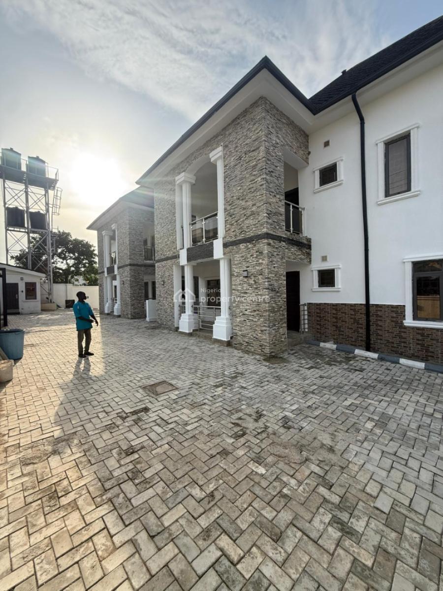 a Very Specious and Tastefully Finished 2bedroom Block of Flats, Guzape, Guzape District, Abuja, Flat / Apartment for Rent
