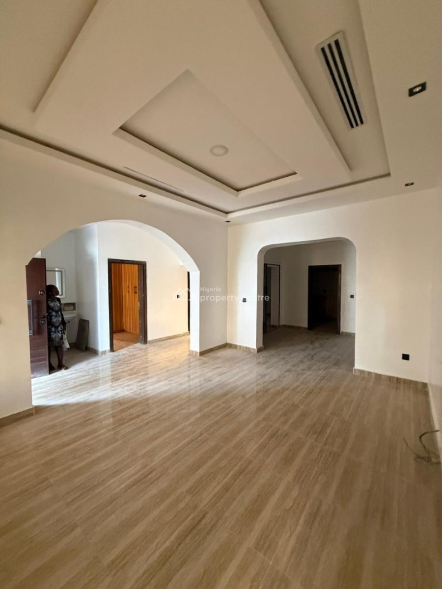 a Very Specious and Tastefully Finished 2bedroom Block of Flats, Guzape, Guzape District, Abuja, Flat / Apartment for Rent