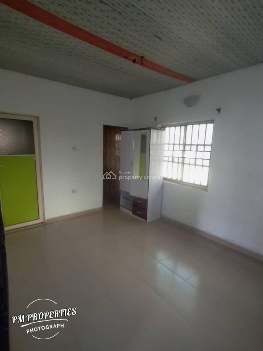 Room Self, Makogi, Magboro, Ogun, Self Contain (single Rooms) for Rent