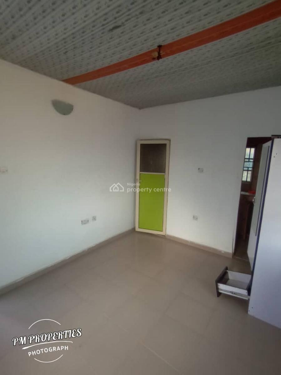 Room Self, Makogi, Magboro, Ogun, Self Contain (single Rooms) for Rent