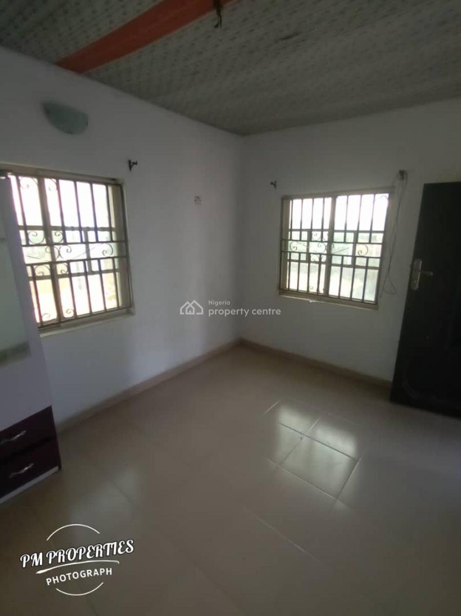 Room Self, Makogi, Magboro, Ogun, Self Contain (single Rooms) for Rent