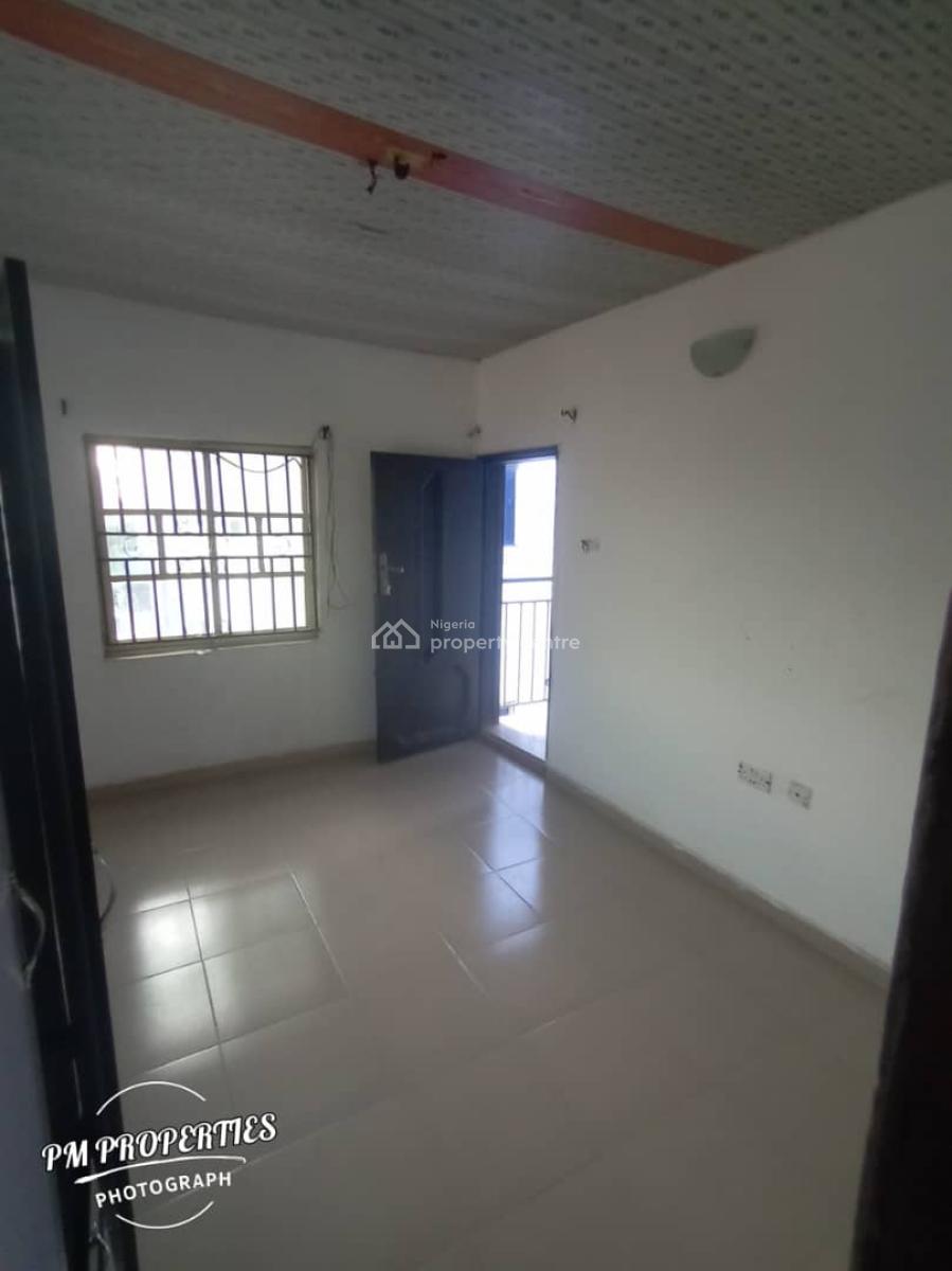 Room Self, Makogi, Magboro, Ogun, Self Contain (single Rooms) for Rent