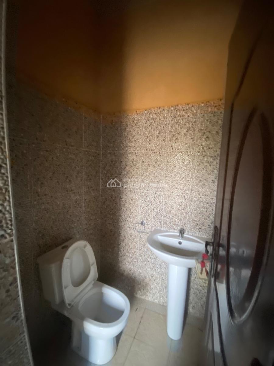 Sharp and Spacious Luxury 3 Bedroom Duplex, in an Estate in Sangotedo Ajah, Sangotedo, Ajah, Lagos, Terraced Duplex for Rent