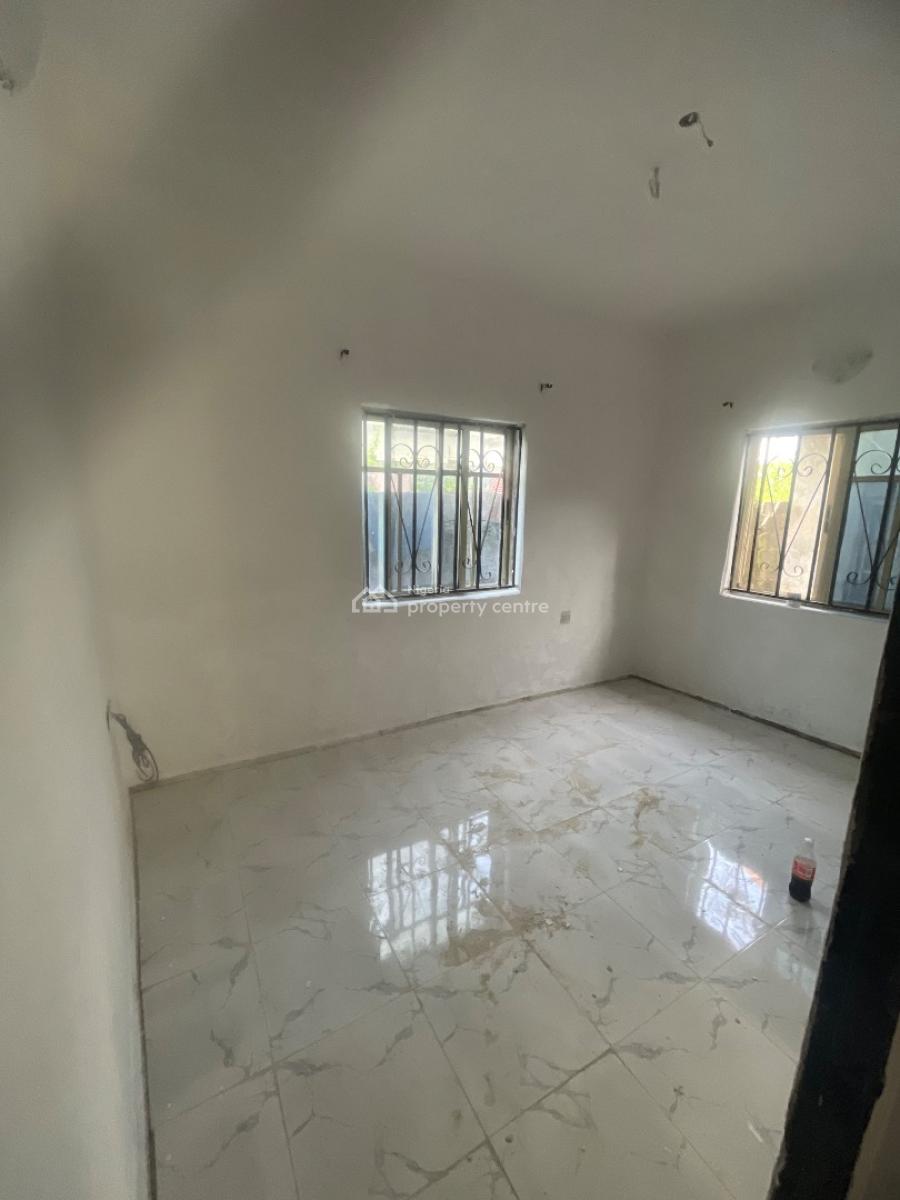 Miniflat 24hrs Light Close to Bustop Cal to Acess  2 Toilet, Ado, Ado, Ajah, Lagos, House for Rent