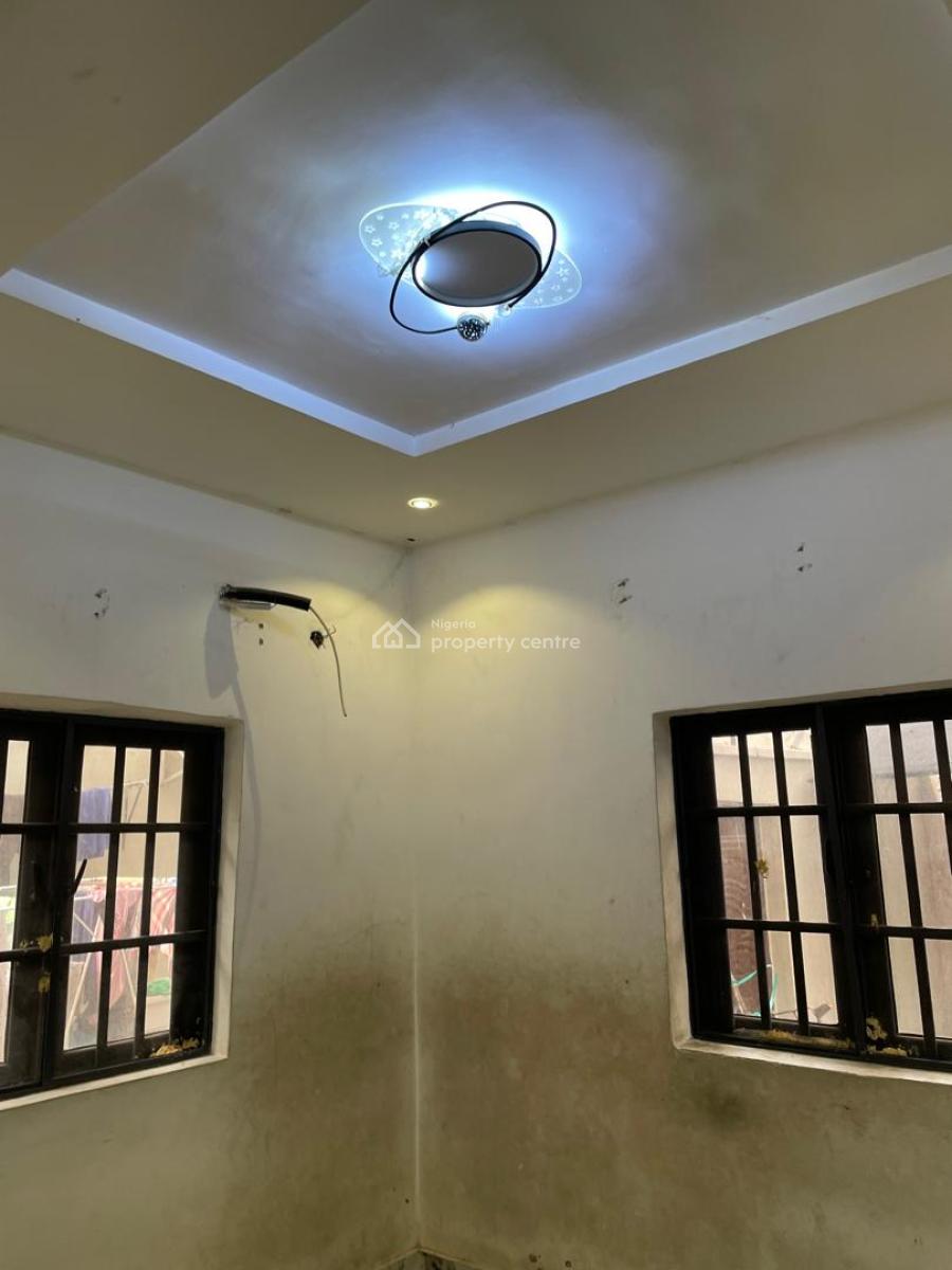Relatively New 2 Bedroom Flat with 2t 2b, Off Kilo Surulere, Surulere, Lagos, Flat / Apartment for Rent
