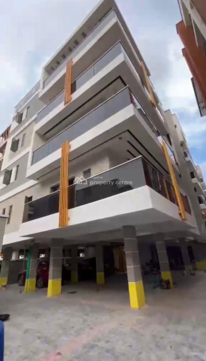 Standard 3 Bedrooms, Off Admiralty Way, Lekki Phase 1, Lekki, Lagos, Flat / Apartment for Rent