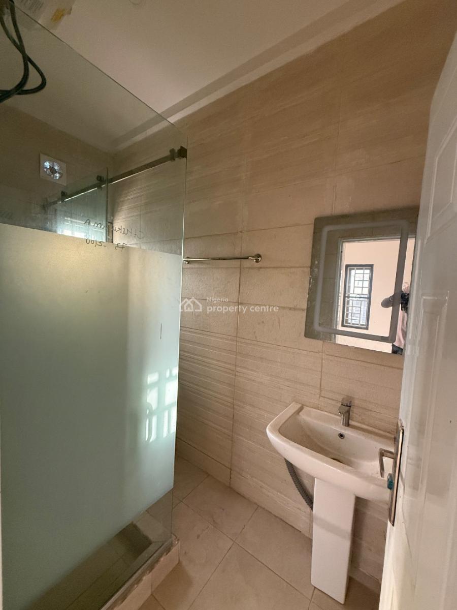 Spacious and Testefully Finished 3bedroom Apartment on The Ground N Fi, Guzape, Guzape District, Abuja, Flat / Apartment for Rent