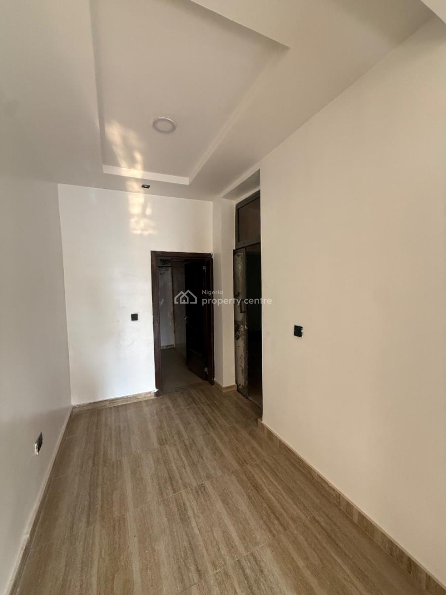 Specious and Tastefully Finished 2bedroom Apartment on The Second Floo, Guzape District, Abuja, Flat / Apartment for Rent