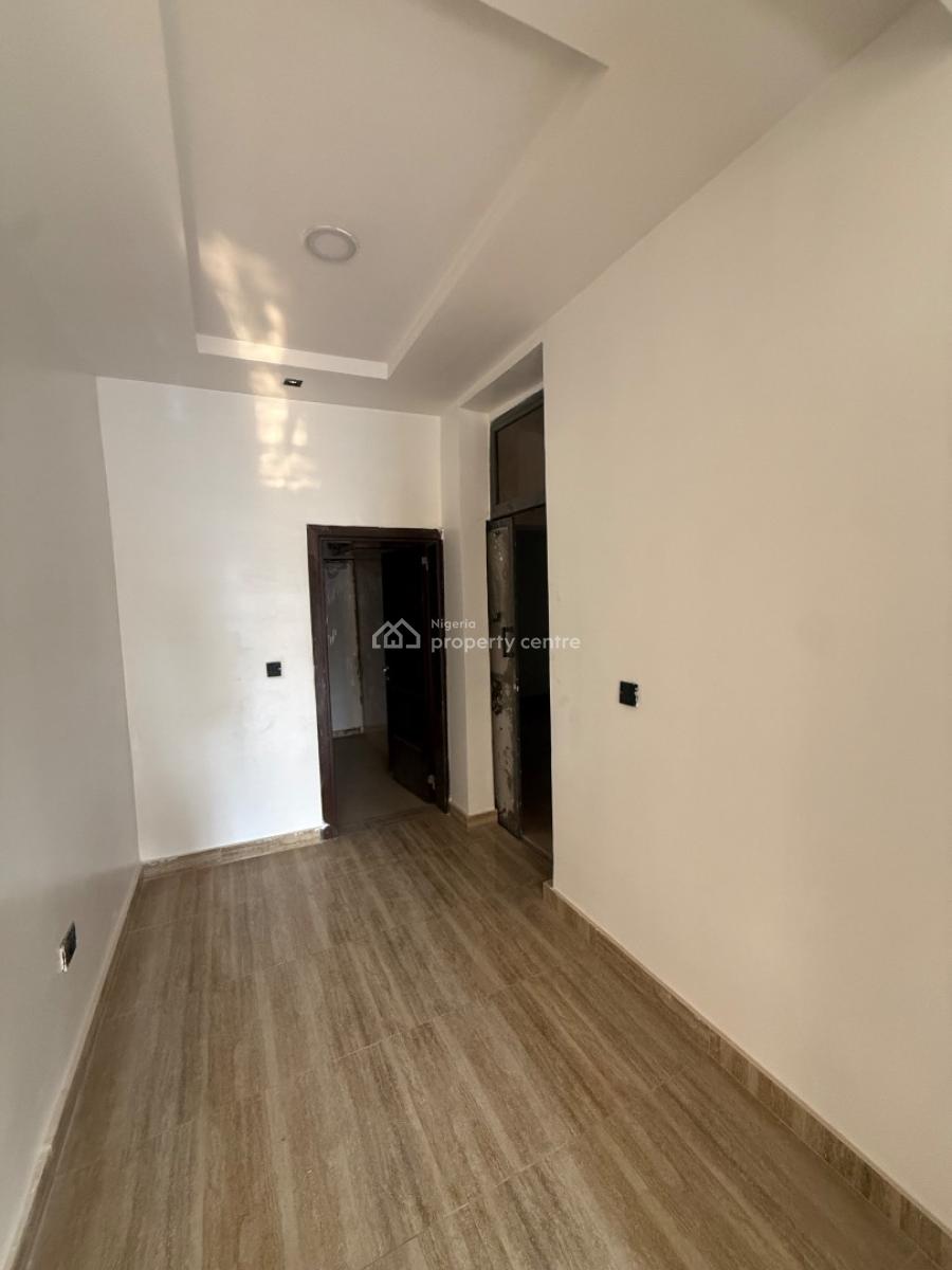 Specious and Tastefully Finished 2bedroom Apartment on The Second Floo, Guzape District, Abuja, Flat / Apartment for Rent