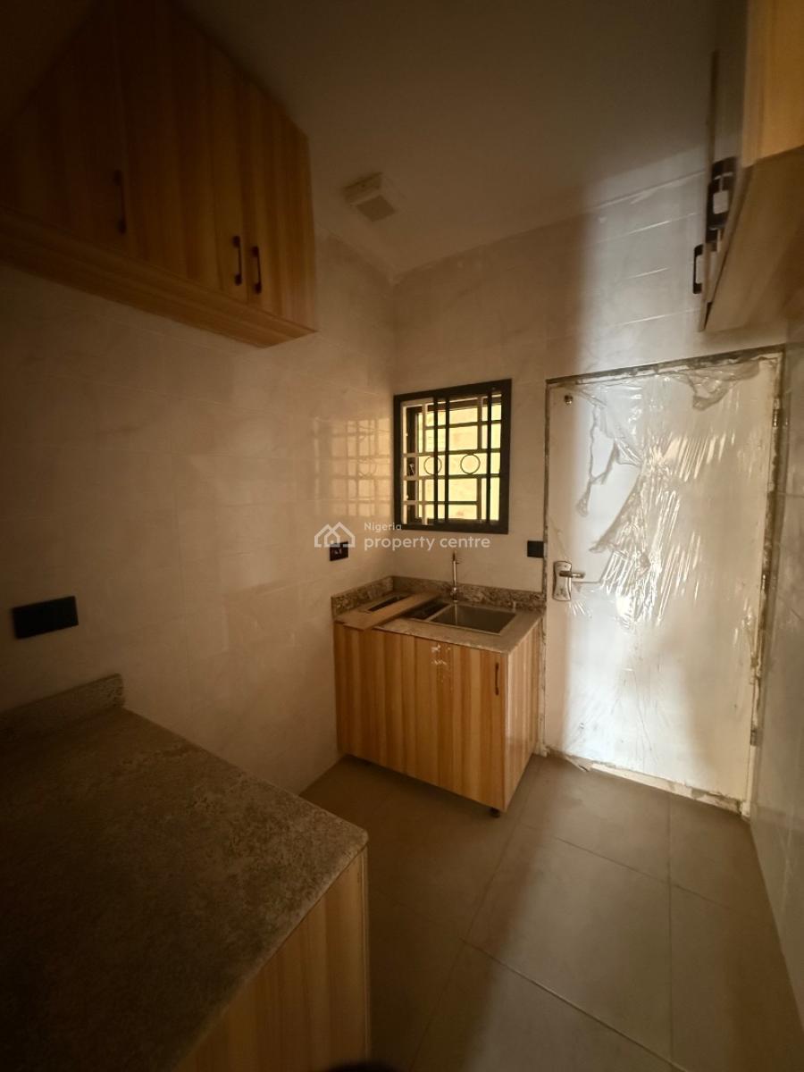 Specious and Tastefully Finished 2bedroom Apartment on The Second Floo, Guzape District, Abuja, Flat / Apartment for Rent
