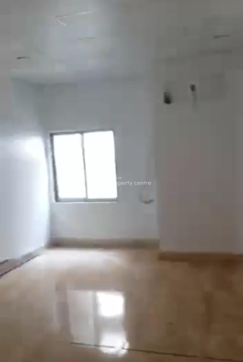 a  6bedroom with Open Space Inside Self Compand Directly on Ikosii Rd, Directly on Ikosi Road Oregun Ikeja Lagos, Oregun, Ikeja, Lagos, Office Space for Rent