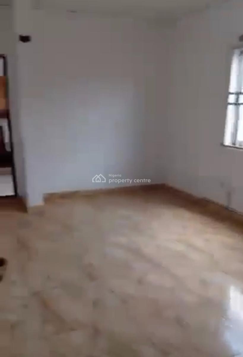 a  6bedroom with Open Space Inside Self Compand Directly on Ikosii Rd, Directly on Ikosi Road Oregun Ikeja Lagos, Oregun, Ikeja, Lagos, Office Space for Rent
