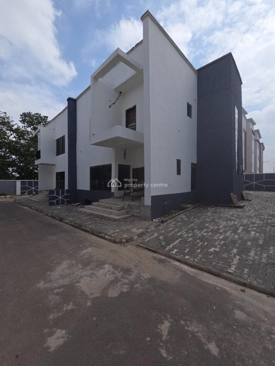 Luxury 4-bedroom  Semi-detached Duplex + 1room Bq, Durumi Via Firs Training School, Area 1, Garki, Abuja, Semi-detached Duplex for Rent