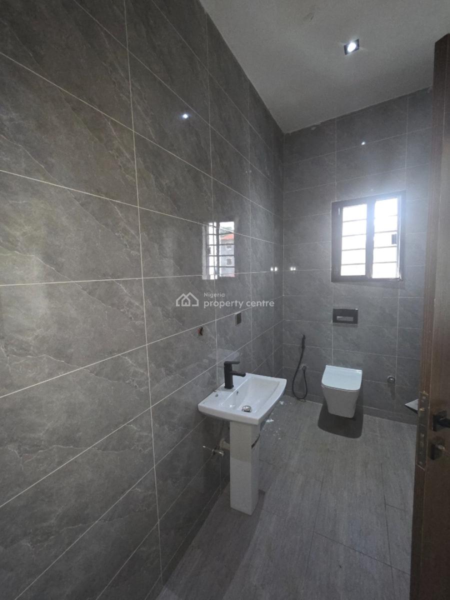 Luxury 4-bedroom  Semi-detached Duplex + 1room Bq, Durumi Via Firs Training School, Area 1, Garki, Abuja, Semi-detached Duplex for Rent