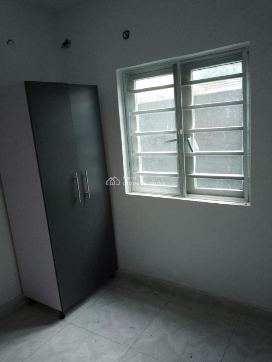 Very Spacious Mini Flat Shared Apartment with Fully Fitted Kitchen, Orchid Road Lekki Lagos, Lekki, Lagos, Mini Flat (room and Parlour) for Rent