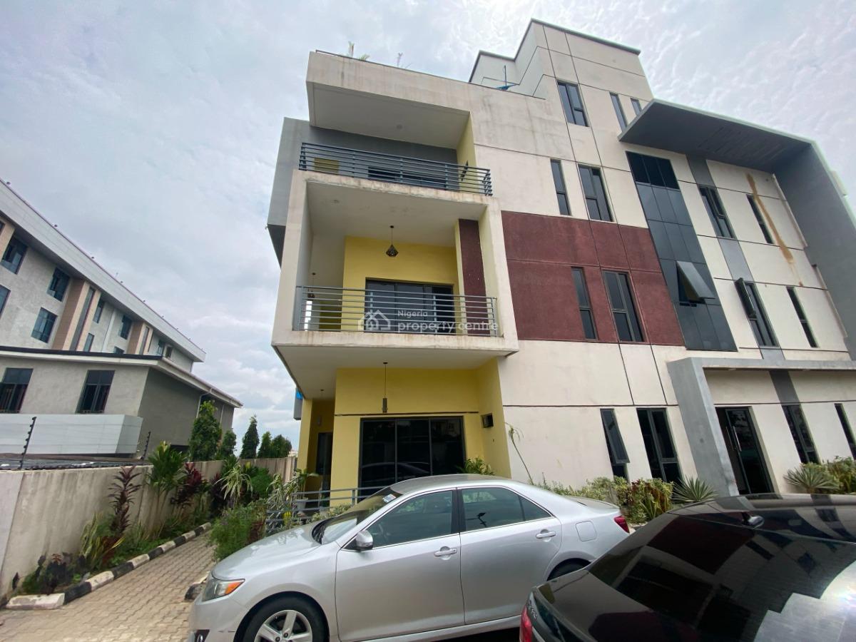 Serviced 3 Bedroom Apartment with Bq, Wuye, Abuja, Flat / Apartment for Rent