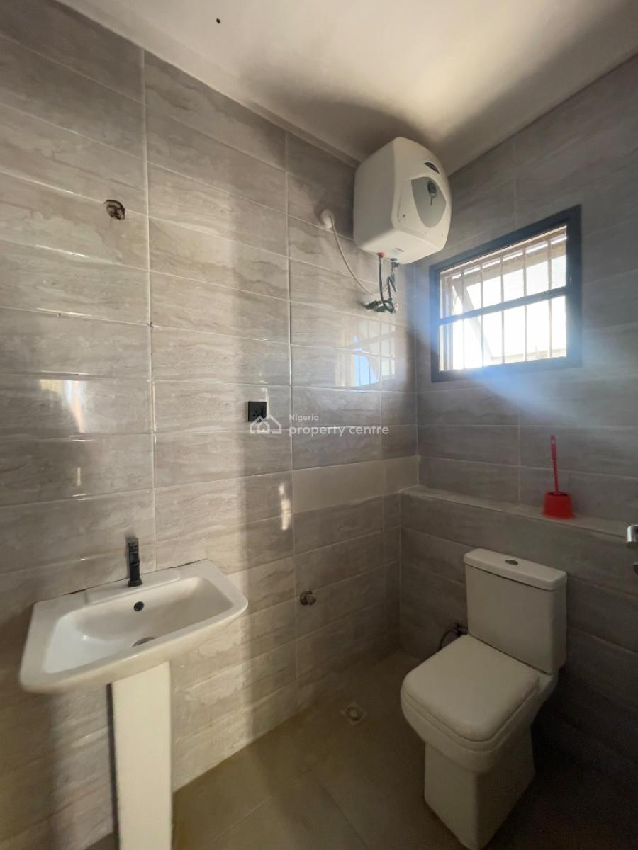 Nicely Built 3bedroom Flat with Bq Upstairs, Ikate Elegushi Lekki Lagos, Ikate, Lekki, Lagos, Flat / Apartment for Rent