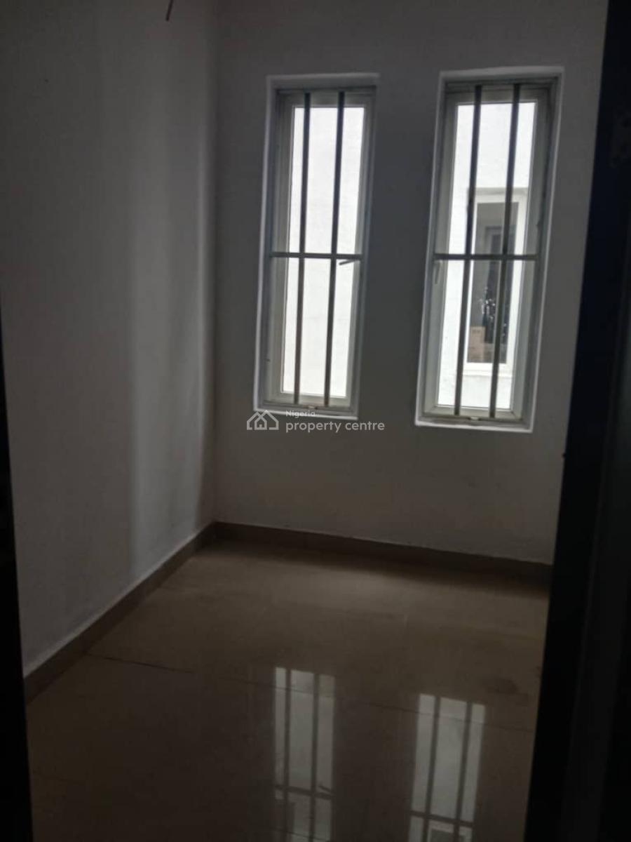 4 Bedroom Terrace with a Bq, Shoprite Road Osapa Lekki Lagos, Osapa, Lekki, Lagos, Terraced Duplex for Rent