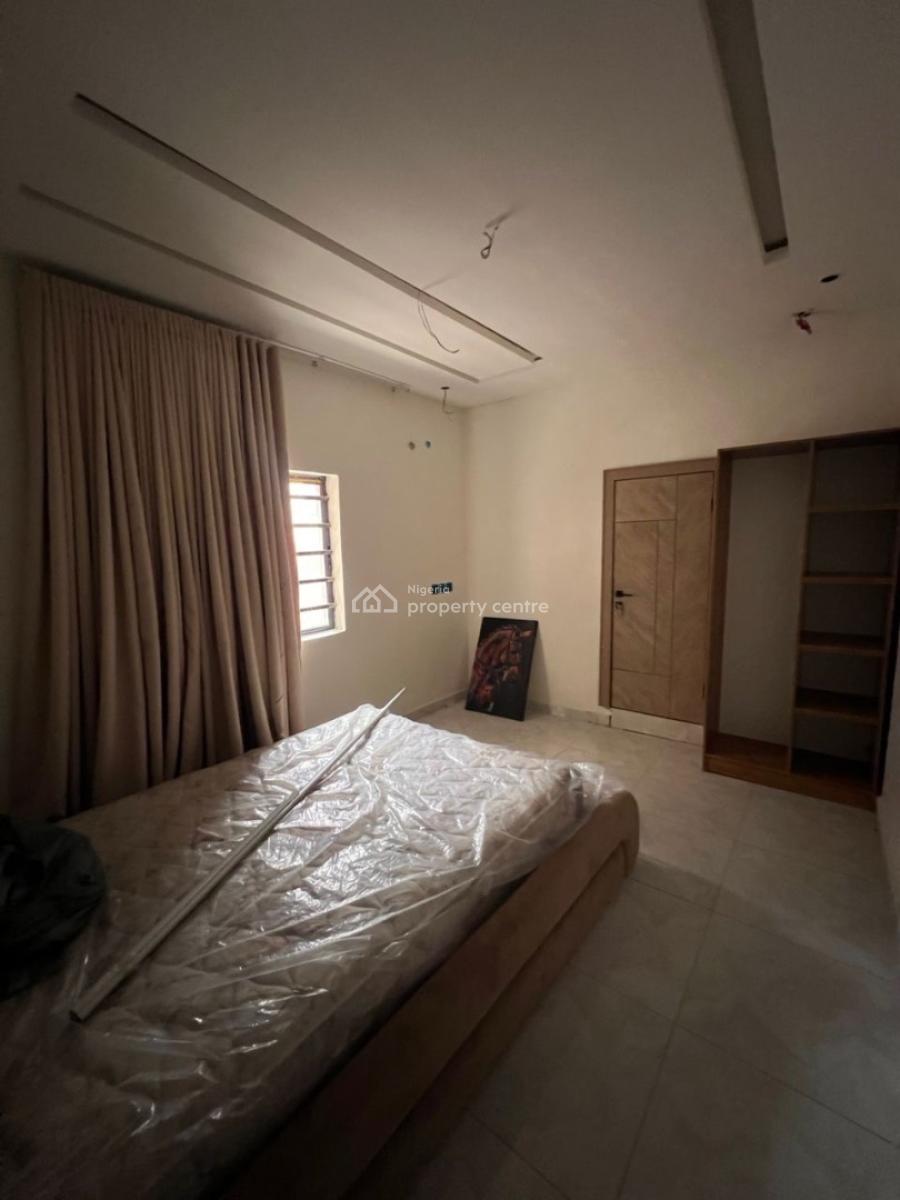 Luxurious Studio and One Bedroom Apartment Lease, Obanikoro, Shomolu, Lagos, House for Sale