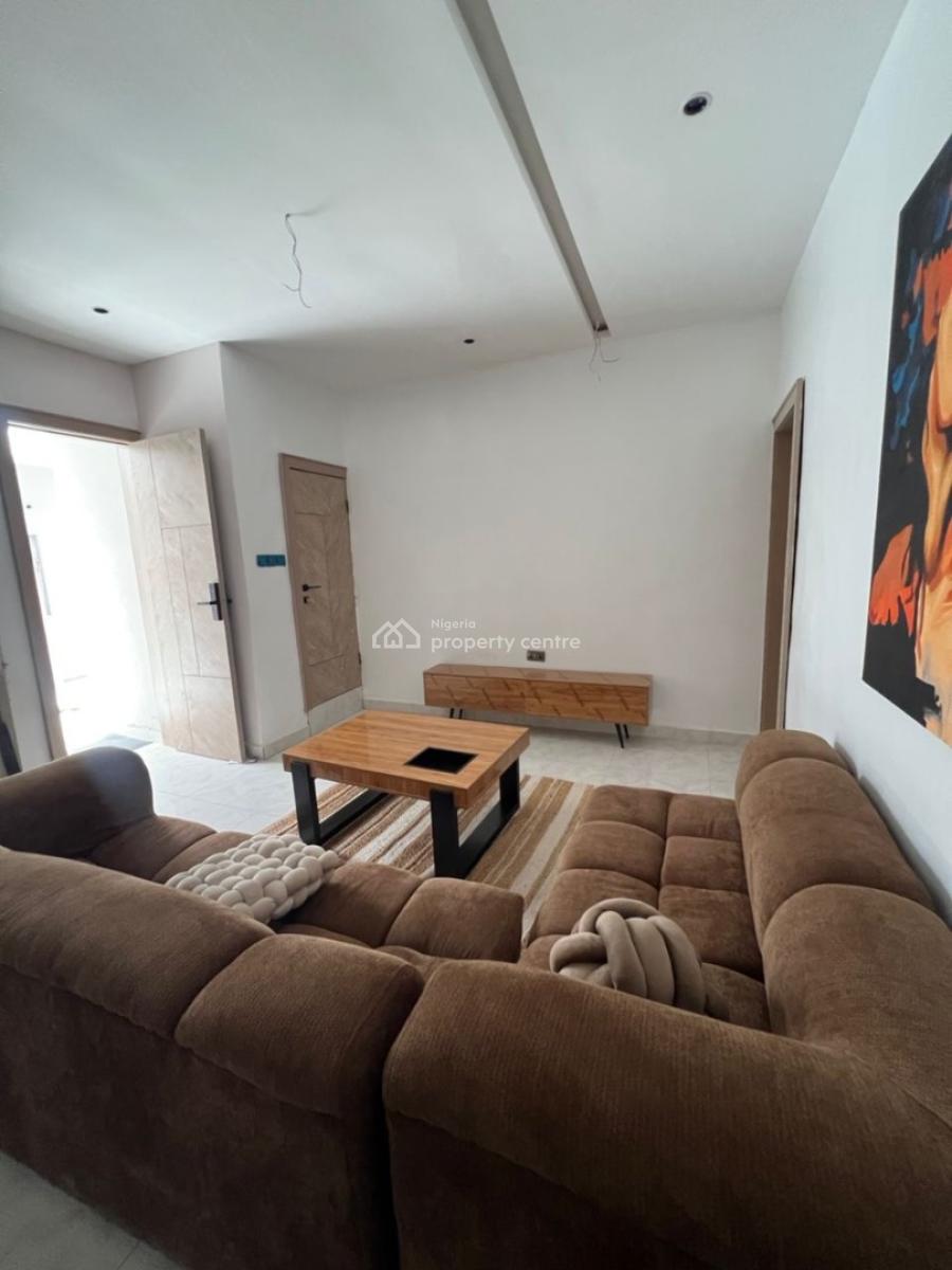 Luxurious Studio and One Bedroom Apartment Lease, Obanikoro, Shomolu, Lagos, House for Sale
