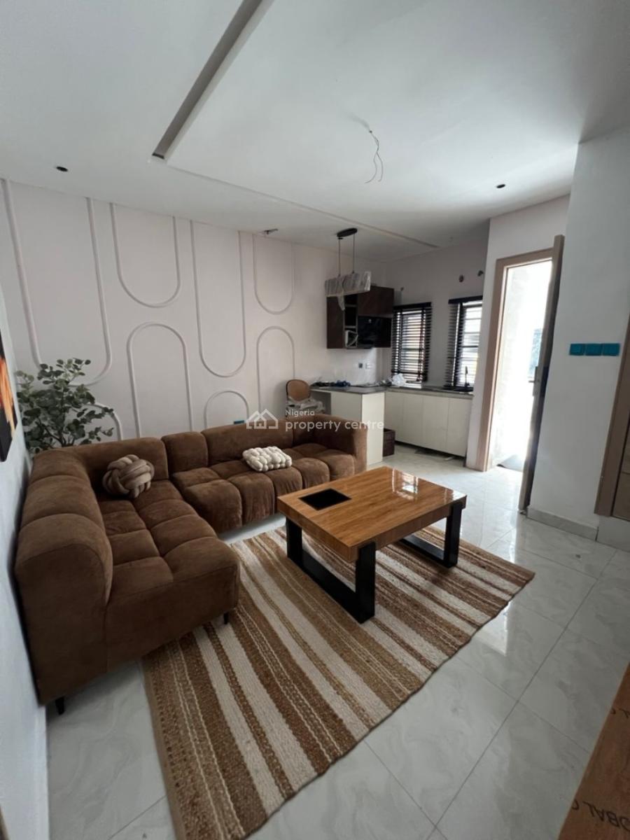 Luxurious Studio and One Bedroom Apartment Lease, Obanikoro, Shomolu, Lagos, House for Sale