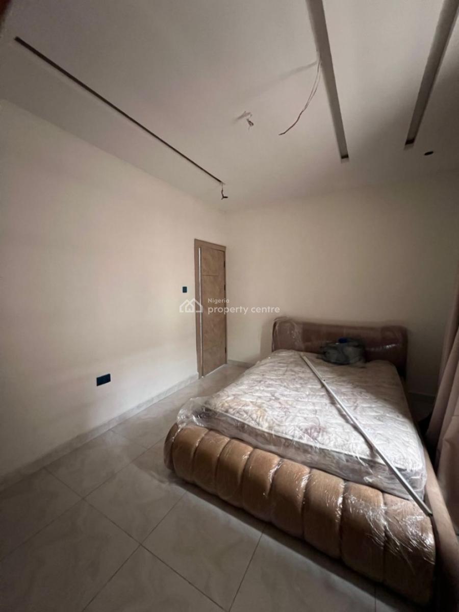 Luxurious Studio and One Bedroom Apartment Lease, Obanikoro, Shomolu, Lagos, House for Sale