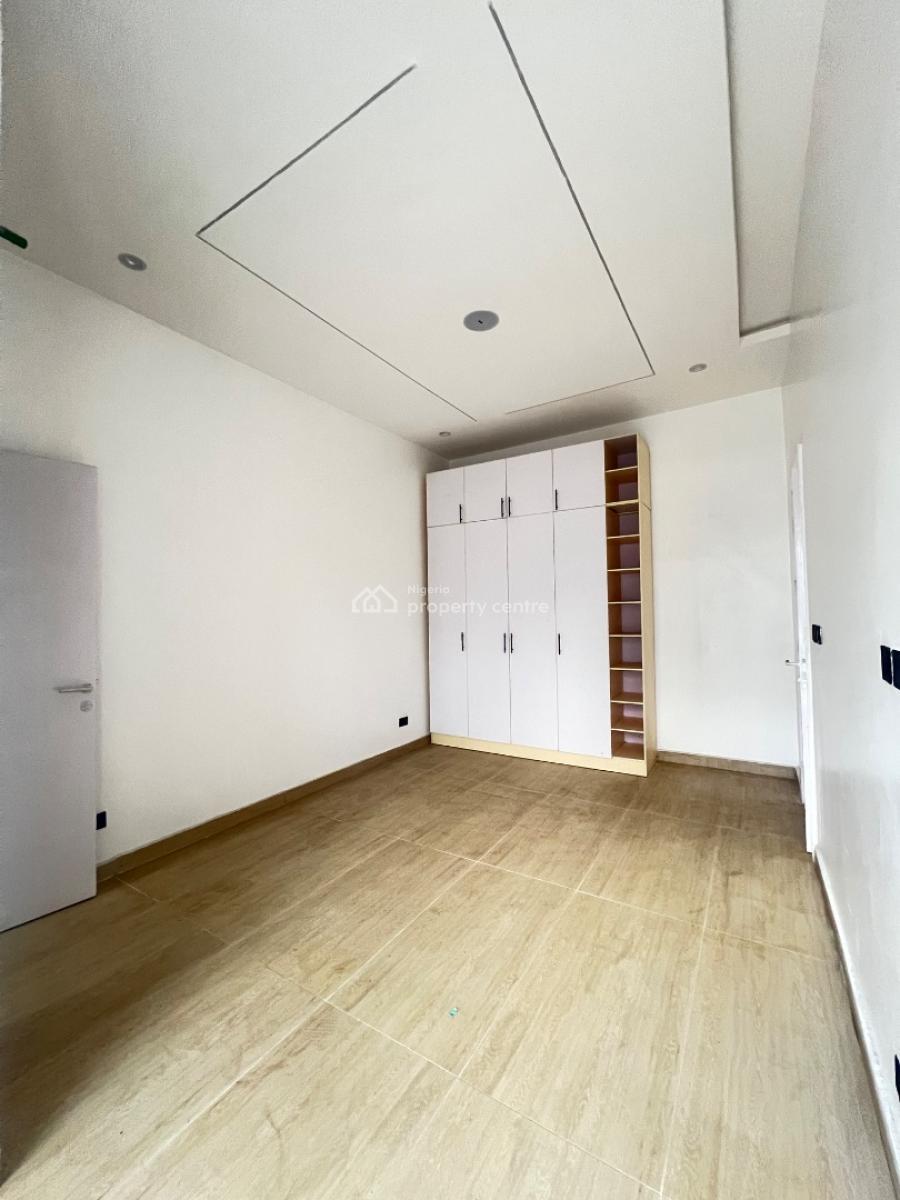 3 Bedroom Apartment with Bq & Elevator in Ikeja Gra, in a Good and Perfect Location Inside Ikeja Gra Lagos, Ikeja Gra, Ikeja, Lagos, Block of Flats for Sale