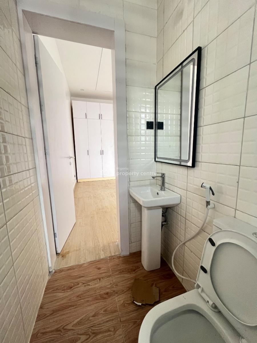 3 Bedroom Apartment with Bq & Elevator in Ikeja Gra, in a Good and Perfect Location Inside Ikeja Gra Lagos, Ikeja Gra, Ikeja, Lagos, Block of Flats for Sale