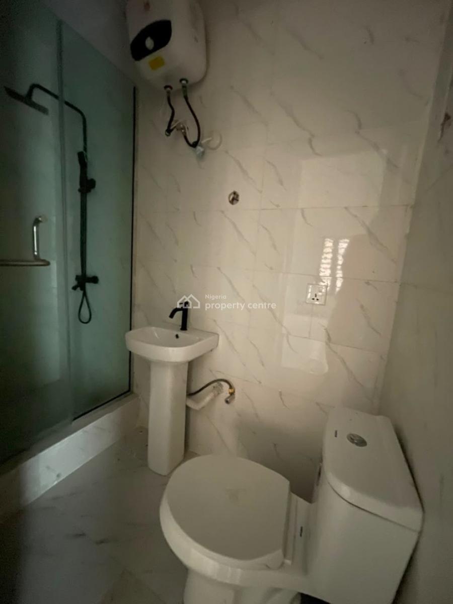 2 Bedroom Apartment, Ologolo Lekki Lagos, Ologolo, Lekki, Lagos, Flat / Apartment for Rent