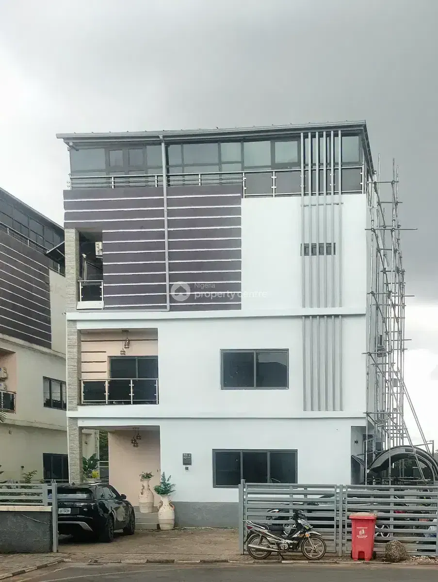 Luxury 5 Bedroom Fully Detached Duplex with a Rooftop, BQ, Inverter and Ac