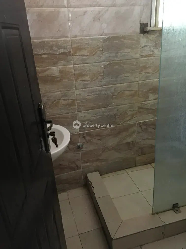 Contemporary 4 Bedroom Terrace Duplex