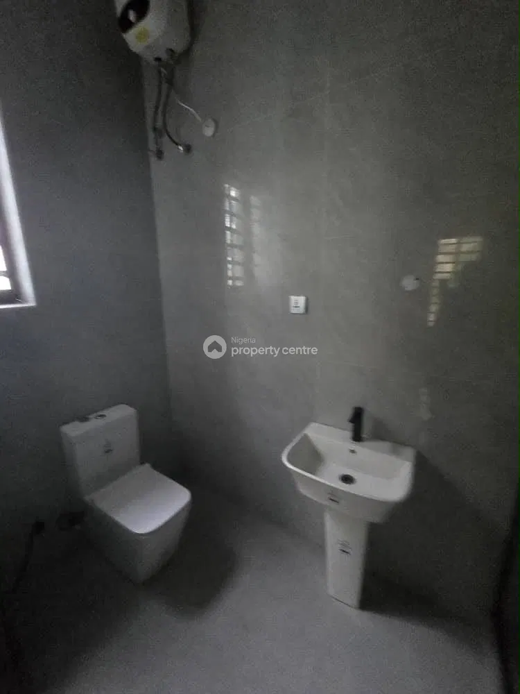 4 Bedroom Fully Detached Duplex with BQ
