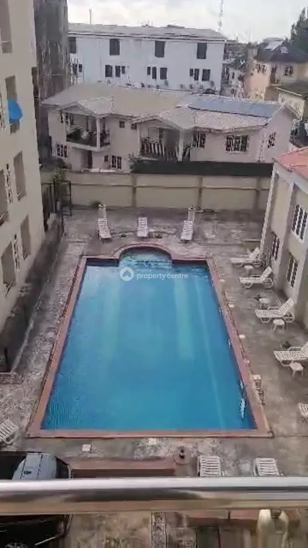 Executive Spacious 3 Bedroom Apartment with Swimming Pool and Gym