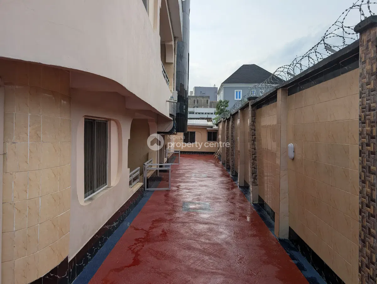 Luxury 3 Bedroom Flat for Rent