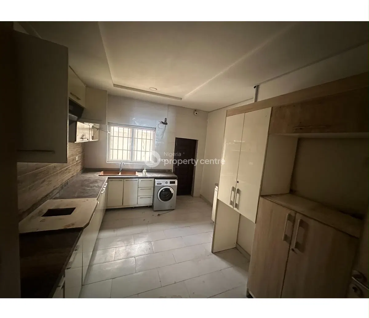 4 Bedrooms with BQ