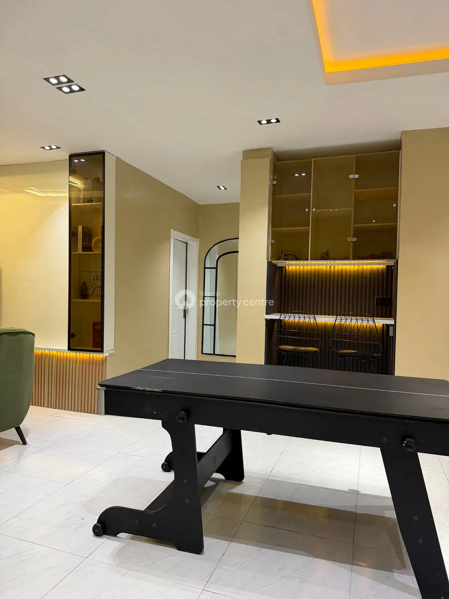 Luxury 2 Bedroom Apartment