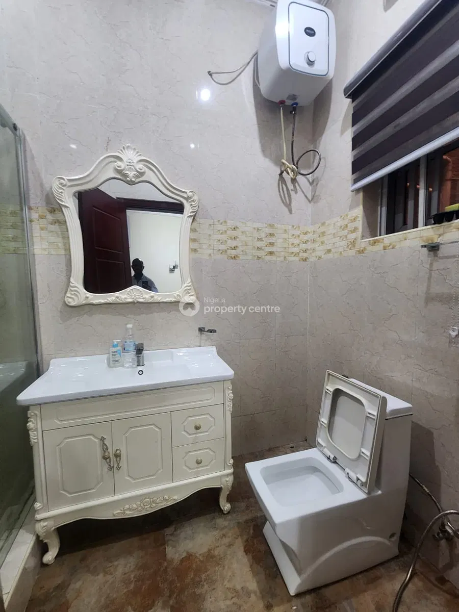Luxury 3 Bedroom Apartment with BQ