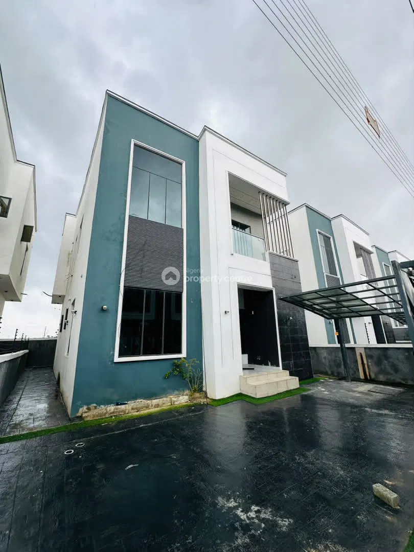 A 4 Bedroom Duplex Available