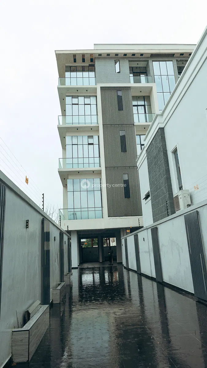Luxury 3 Bedroom Flat