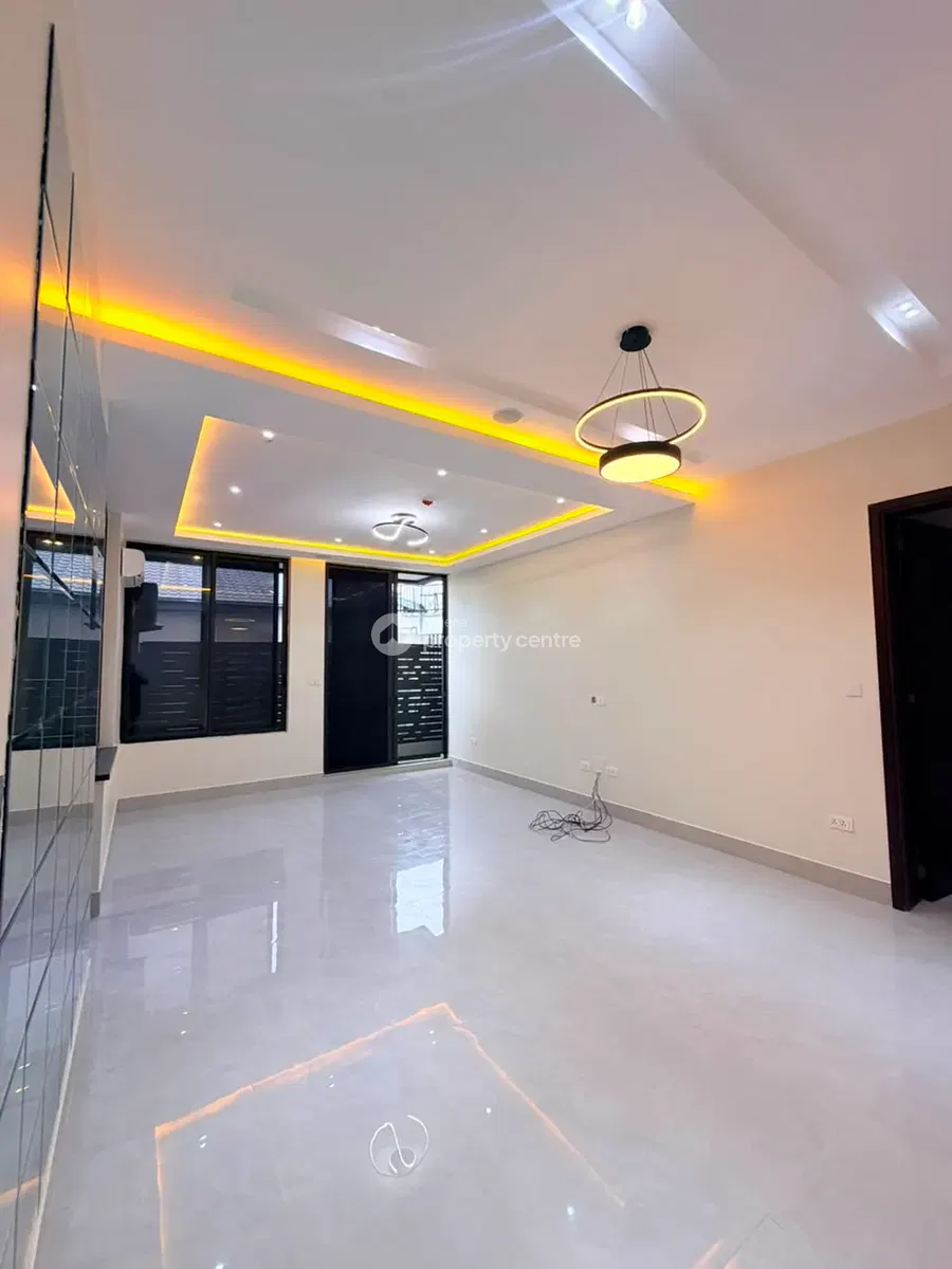 Luxury Newly Built 3 Bedrooms Flat