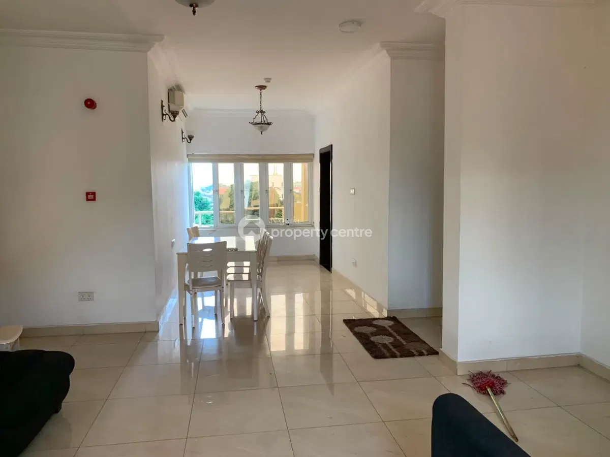 A Lovely Spacious Fully Furnished 3 Bedroom Flat